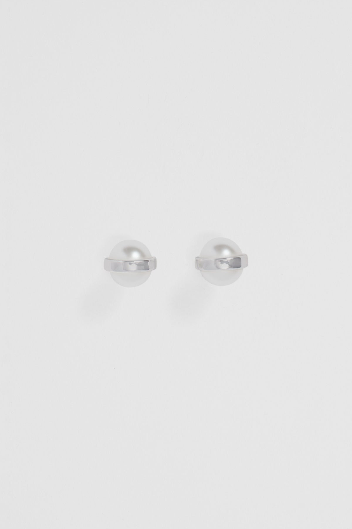 Pearl Stud Earring
