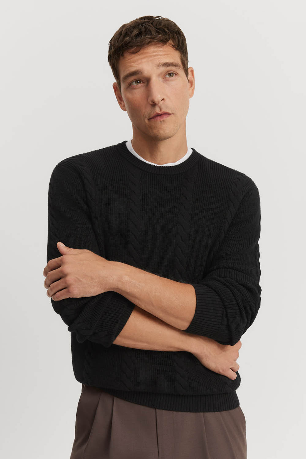 Wool Cable Crew Neck Knit