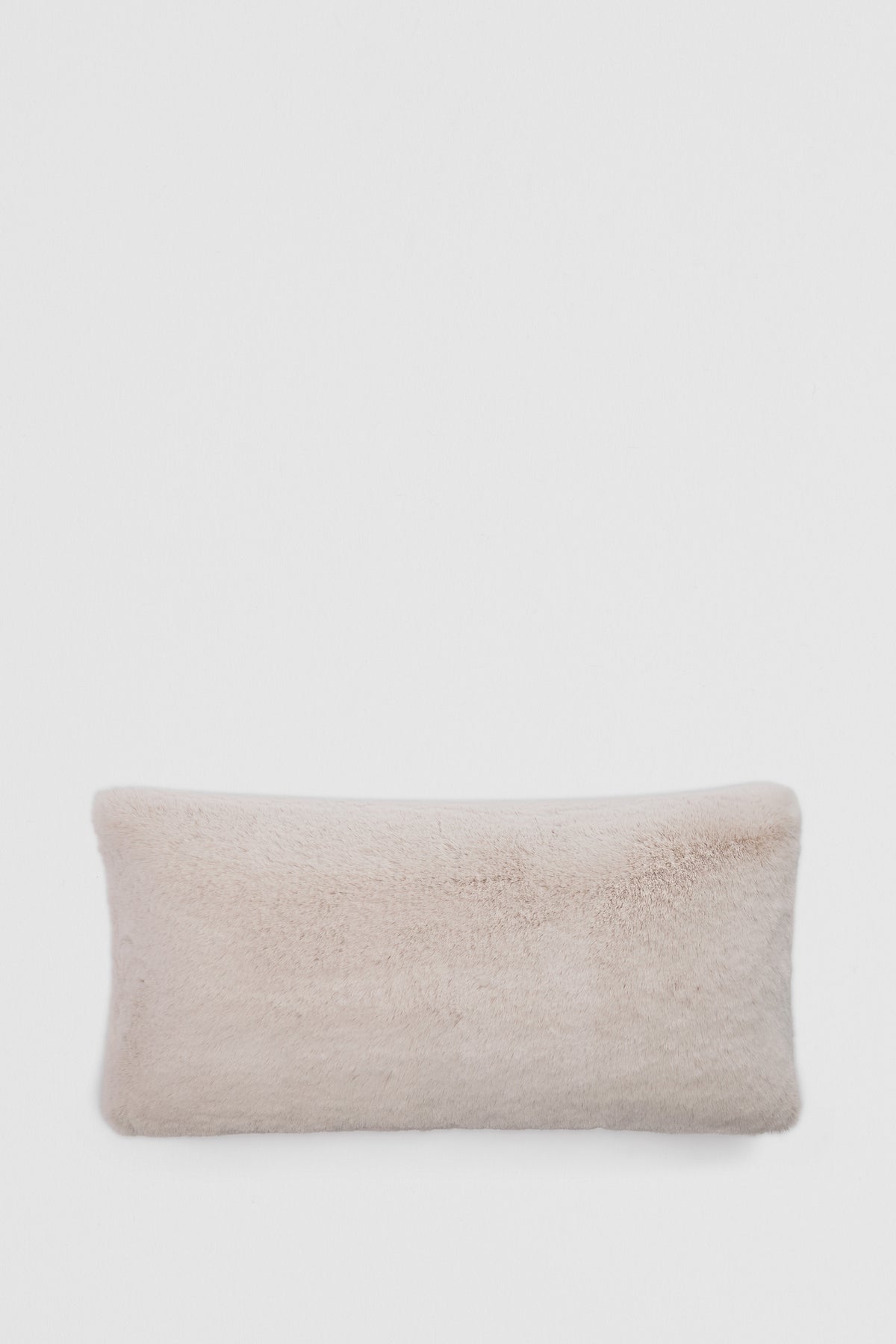 Hailey 35X60 Cushion