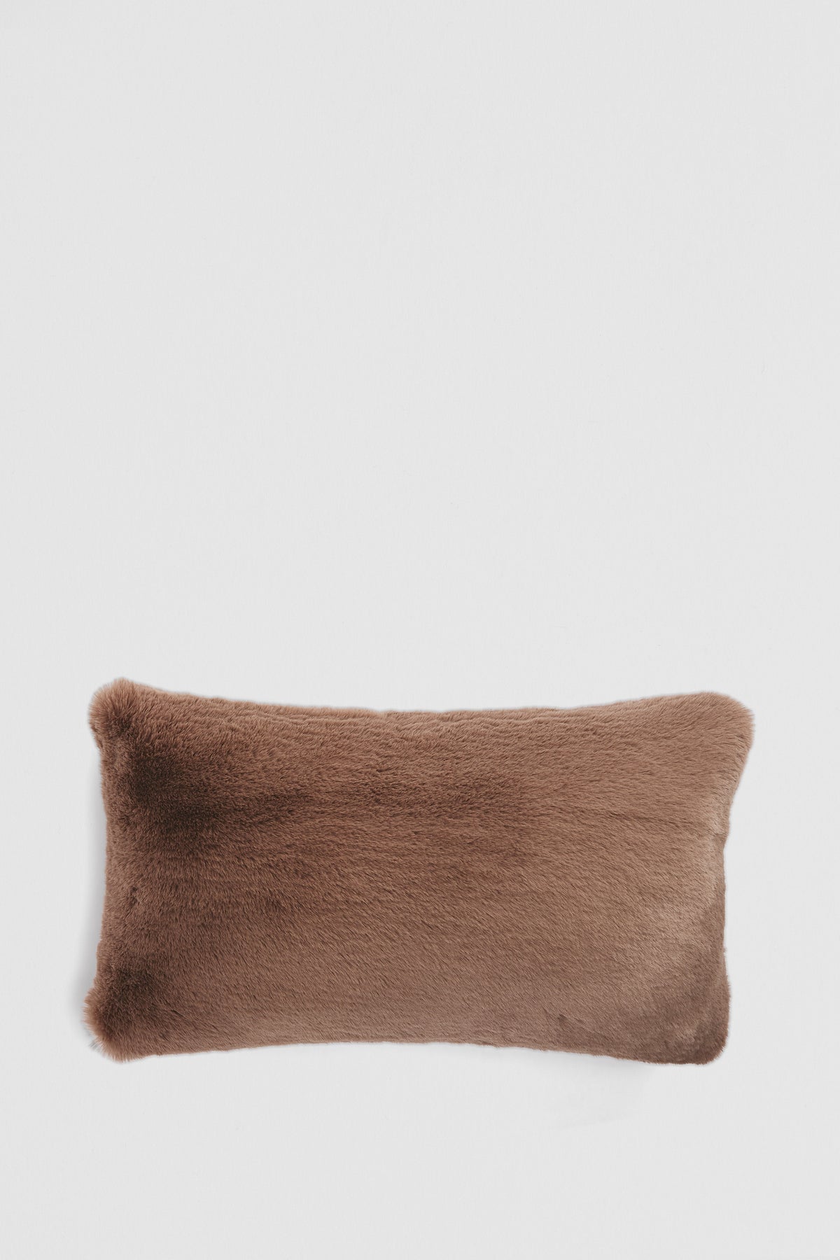 Hailey 35X60 Cushion