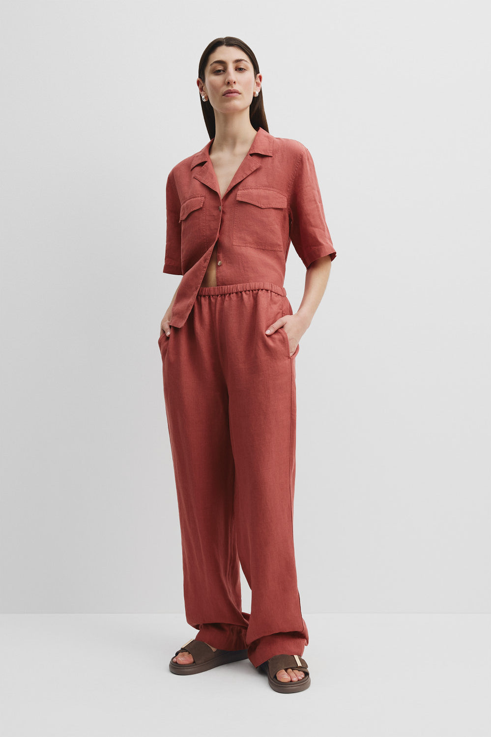 Linen Pull-On Pant