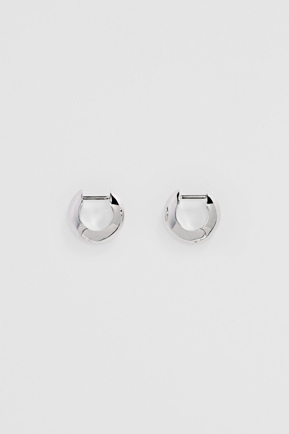 Jada Round Hoop Earring