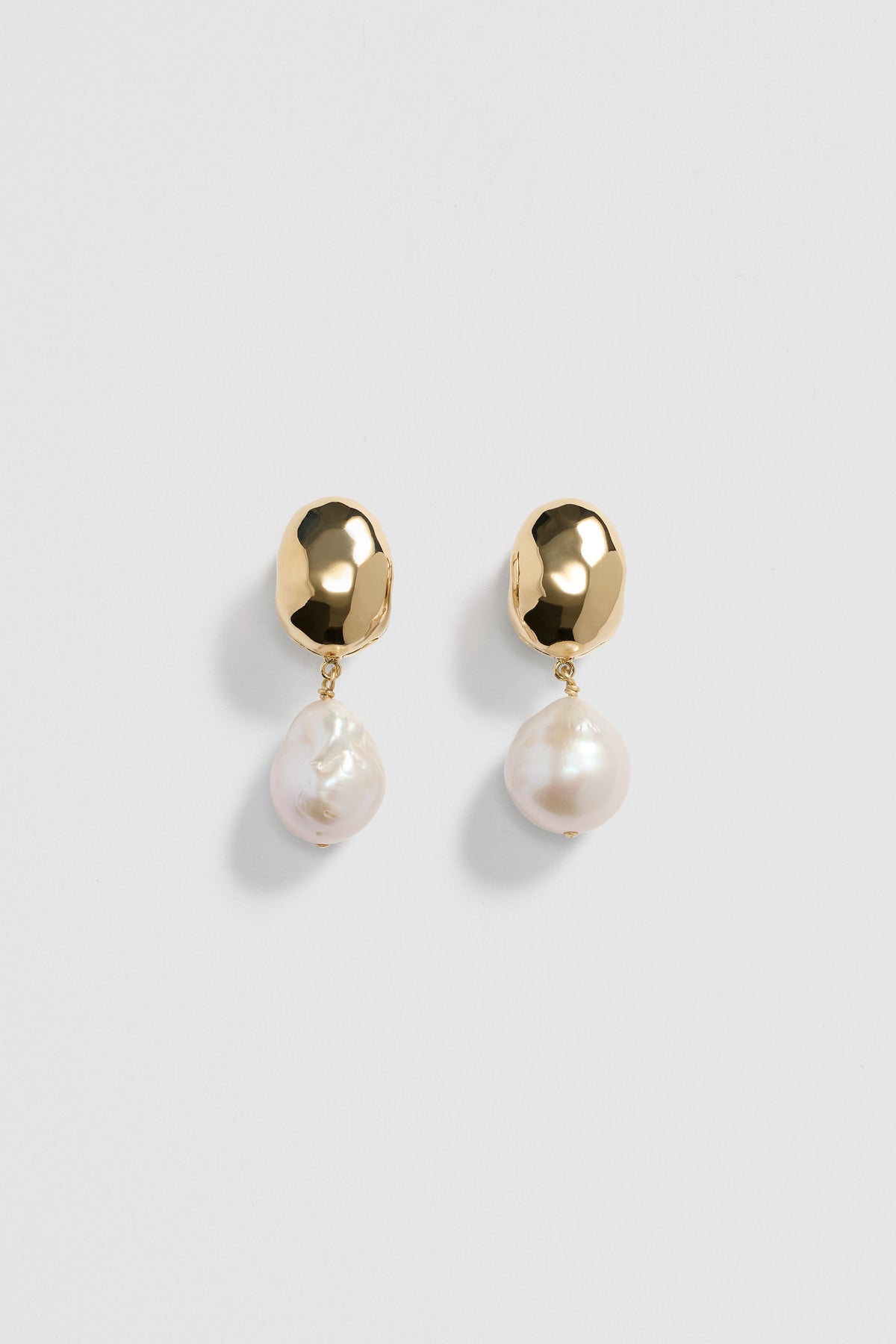 Molten Pearl Drop Earring