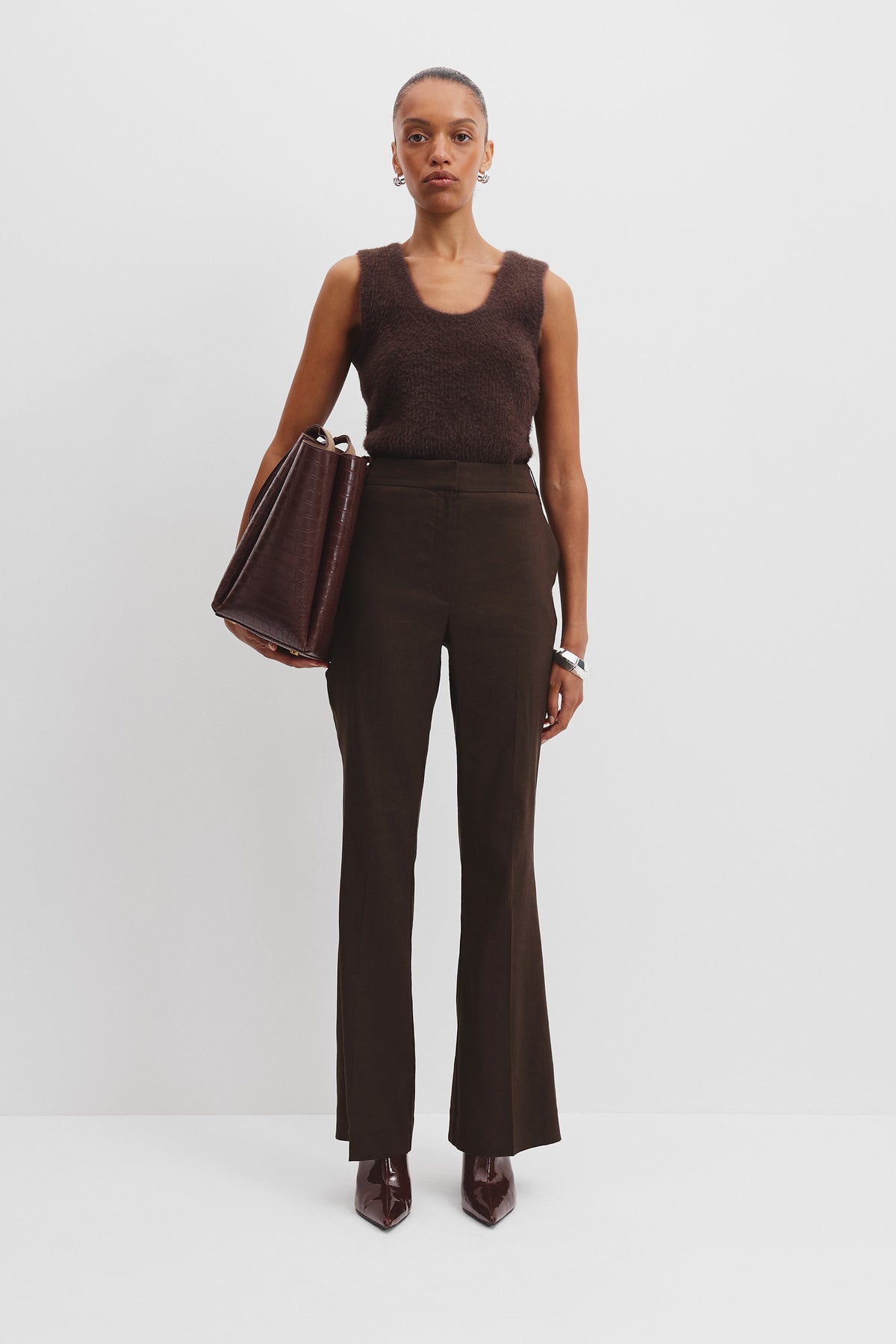 Tailored Bootleg Pant