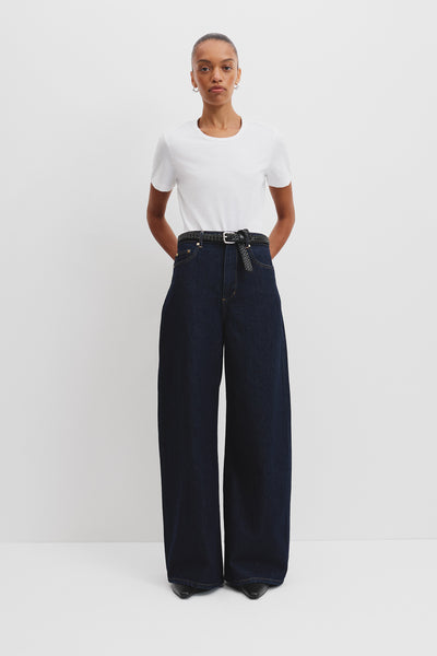 Curved Wide Leg Jean