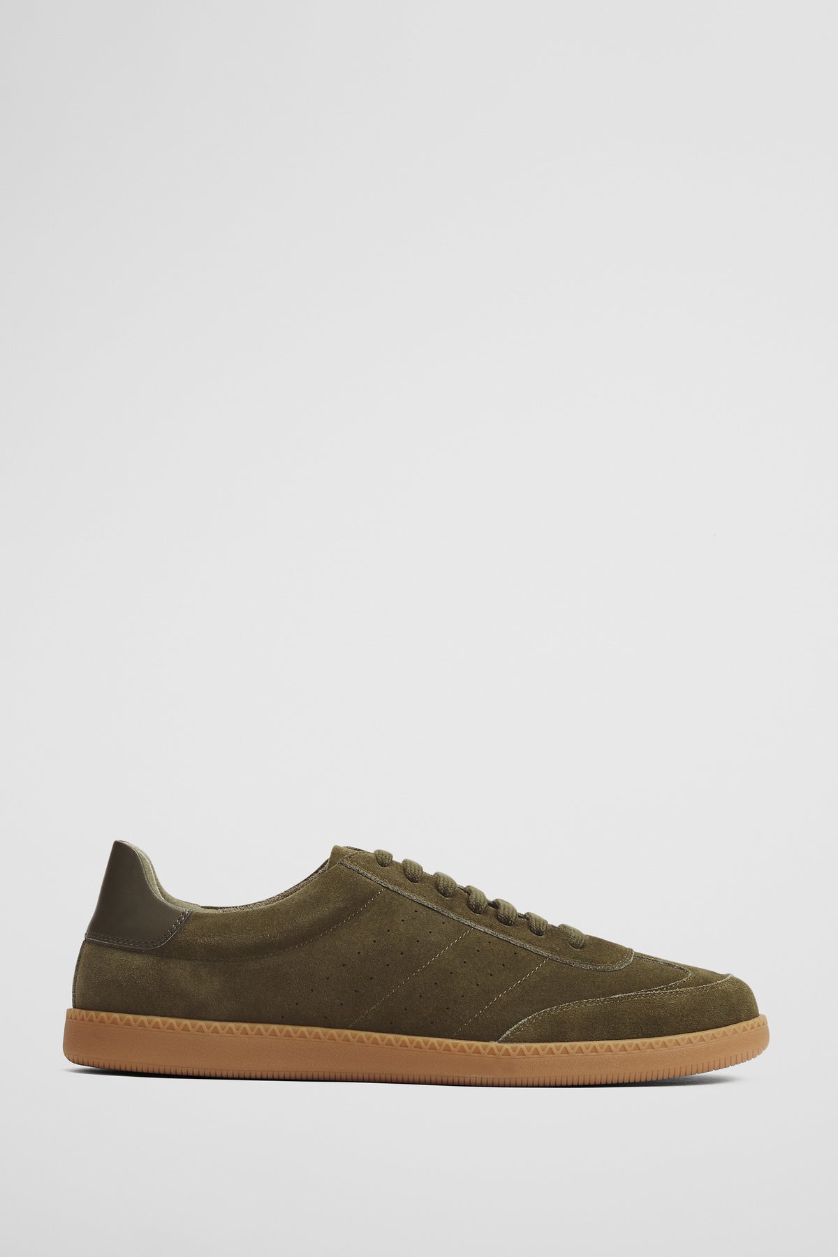 Andrew Sneaker