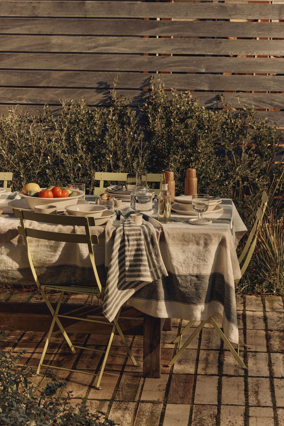 Izzy Tablecloth