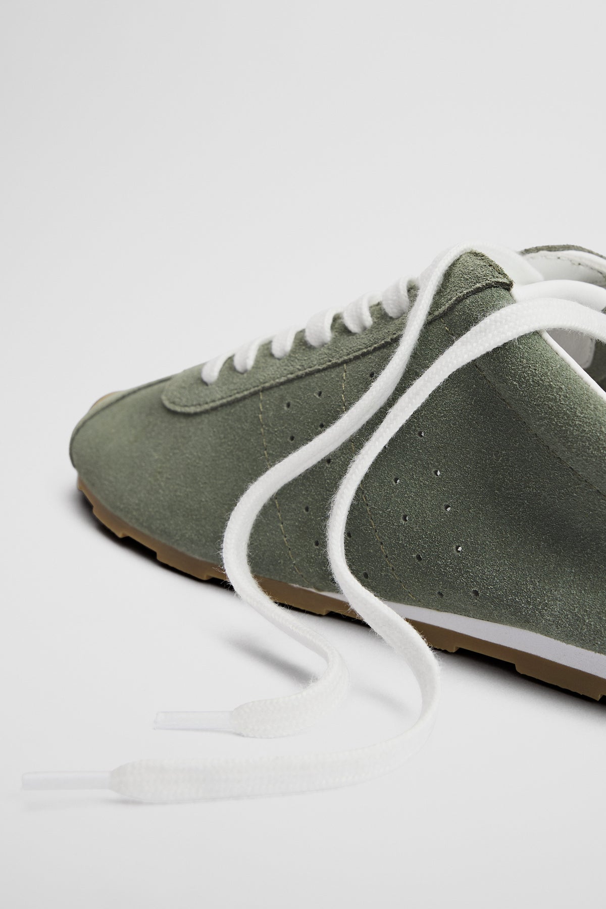 Darcy Sneaker