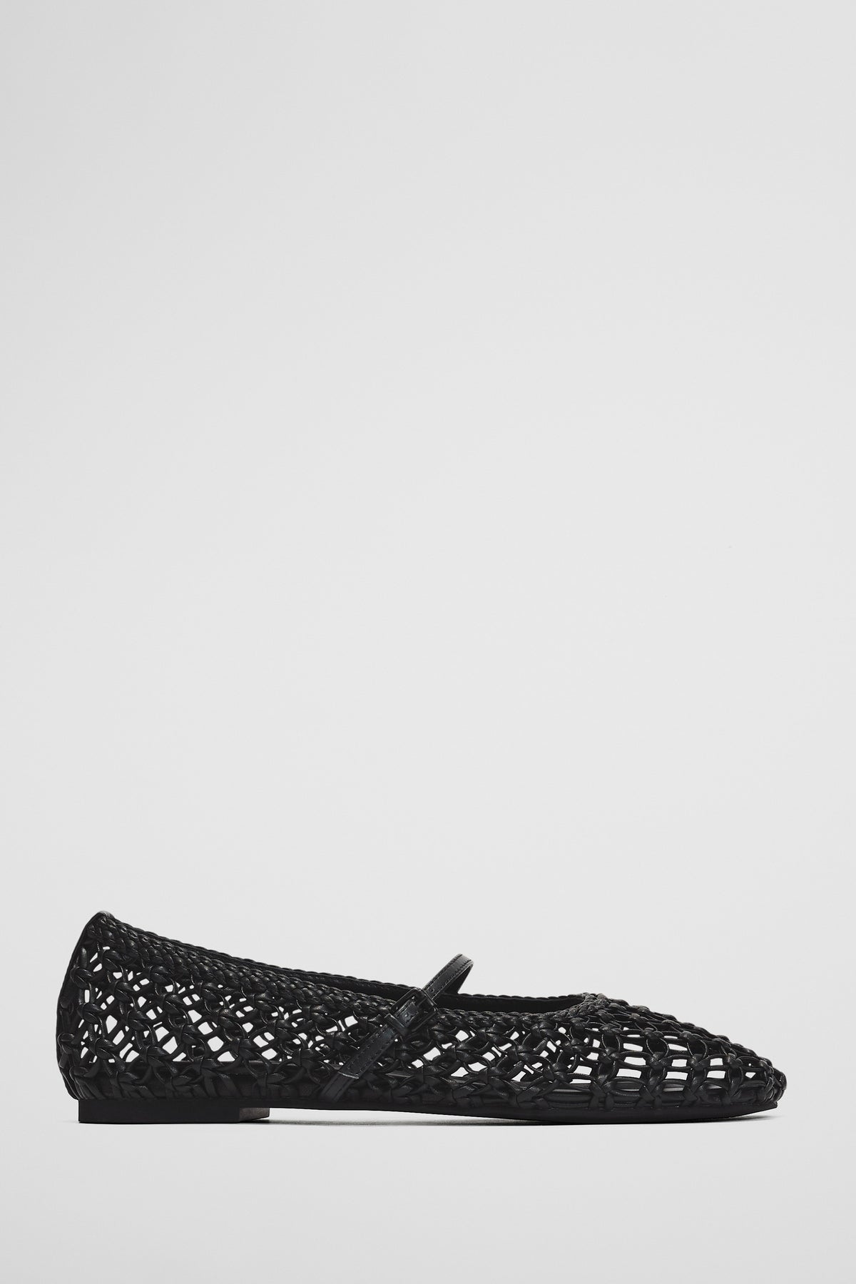 Nina Flat