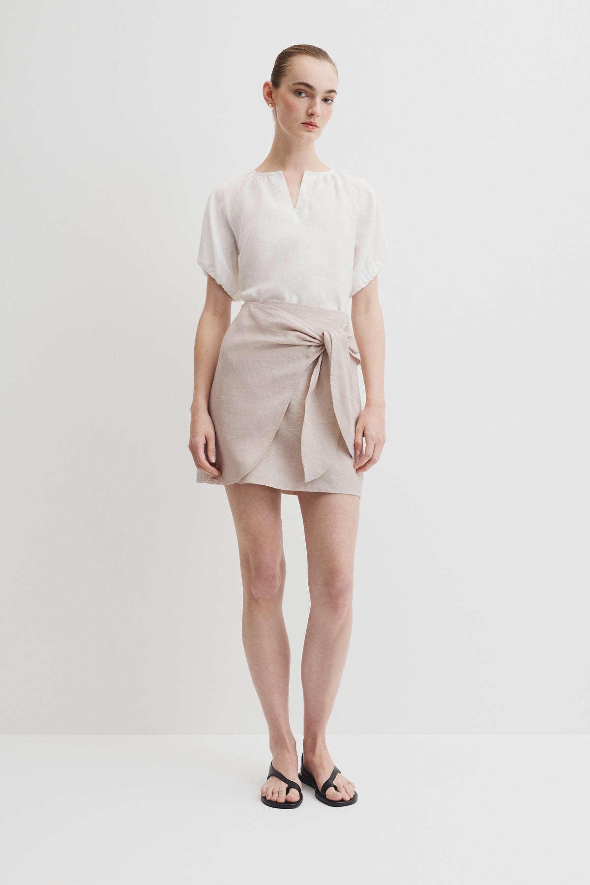 Organically Grown Linen Puff Sleeve Top