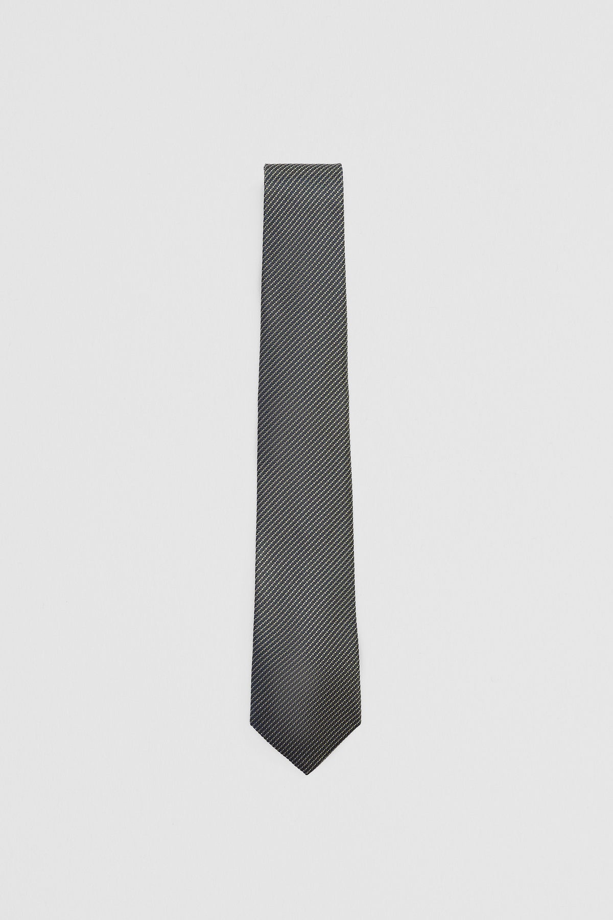 Micro Geometric Tie