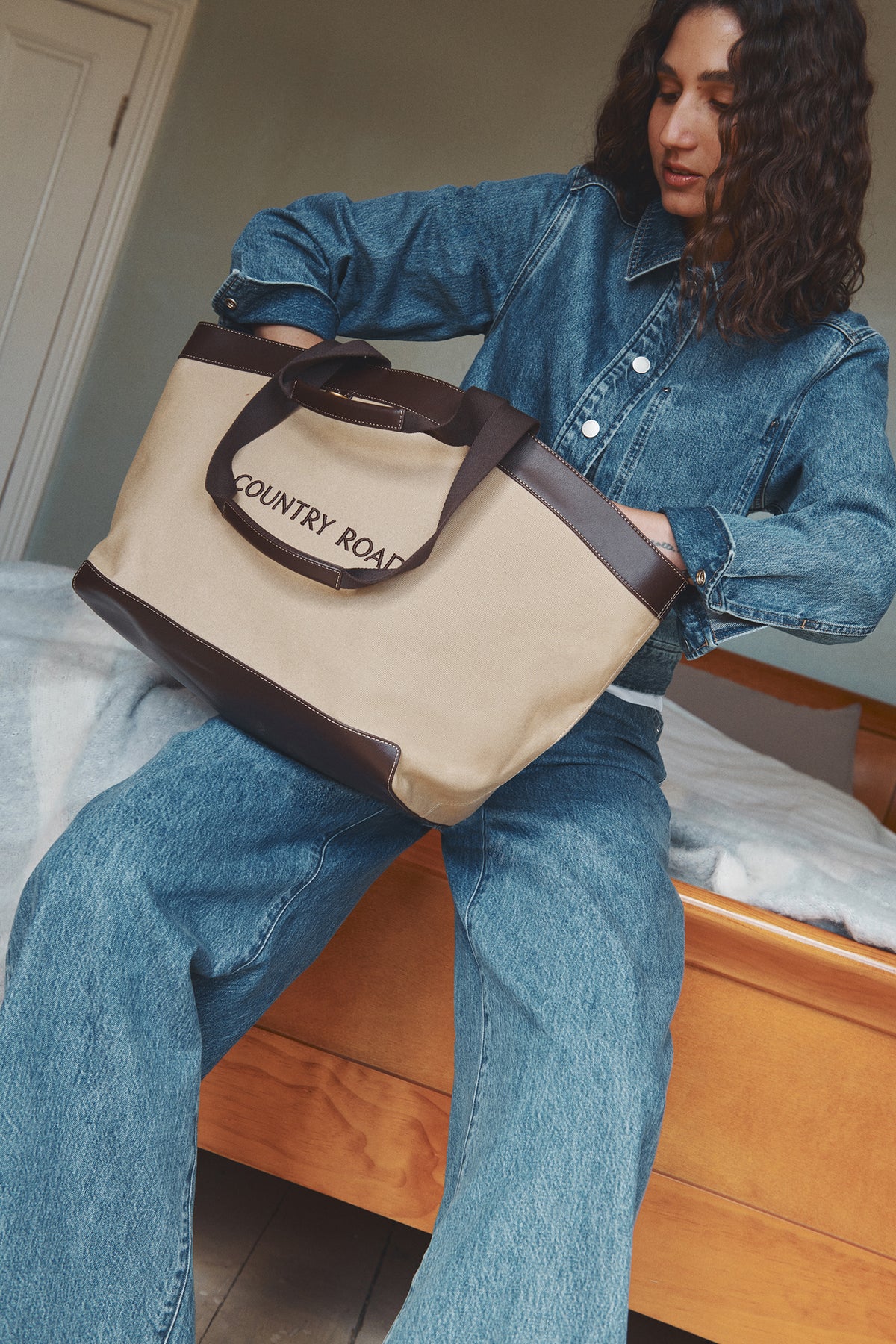 Cr Essential Tote