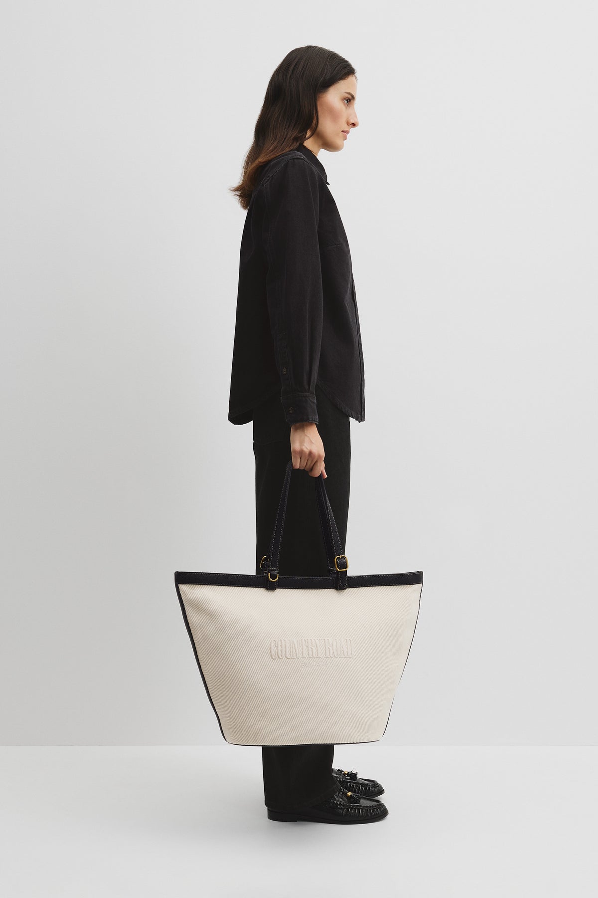 Curved Logo Shopper