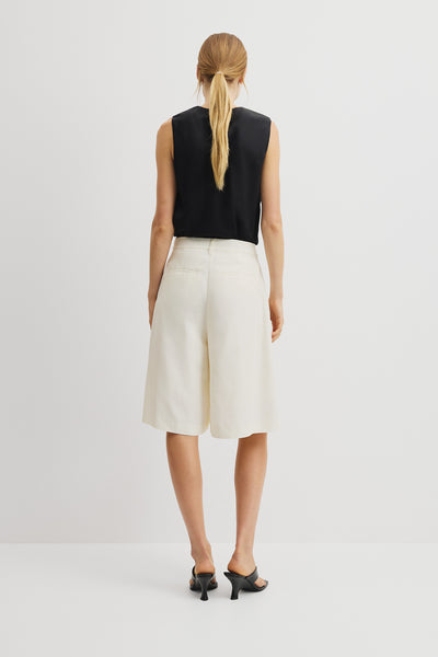 Crepe Bermuda Short