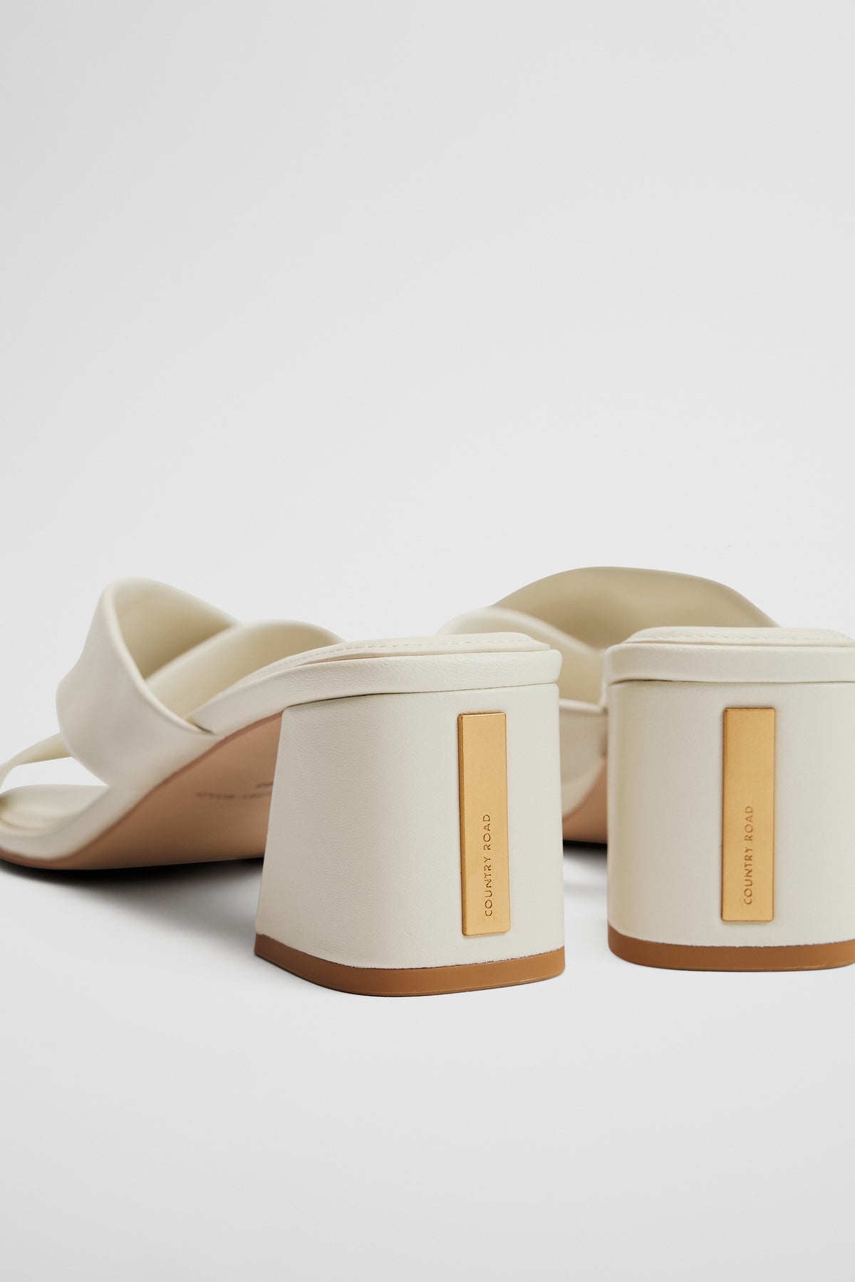 Lily Heel