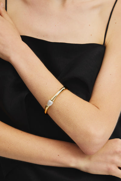 Octavia Bangle