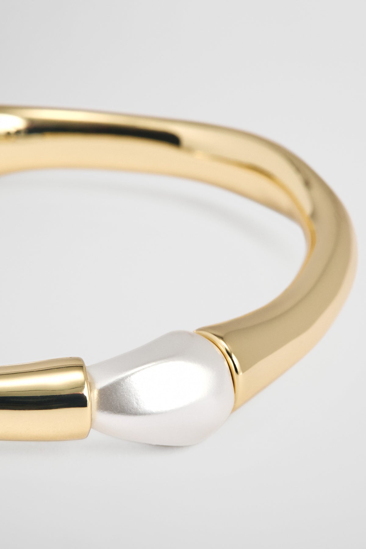 Octavia Bangle