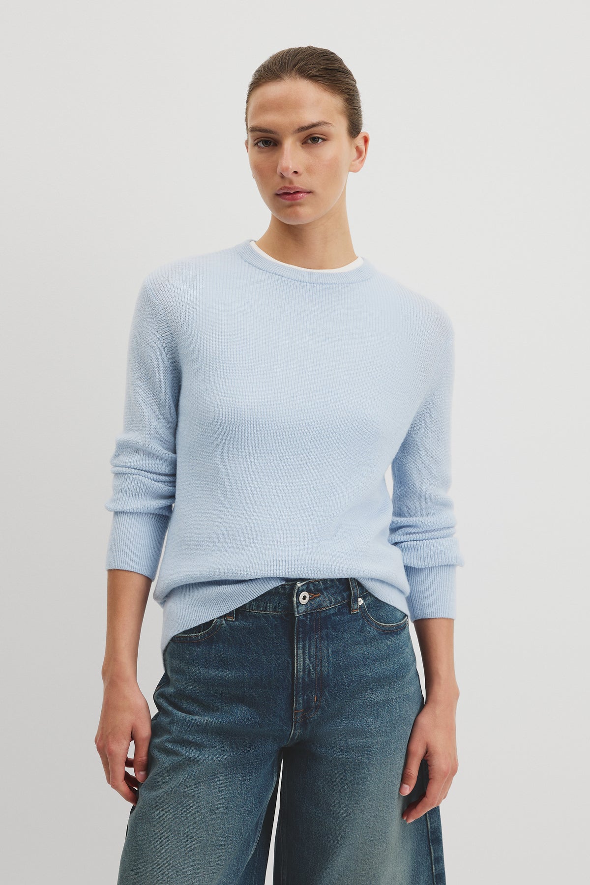 Lightweight Crew Neck Knit